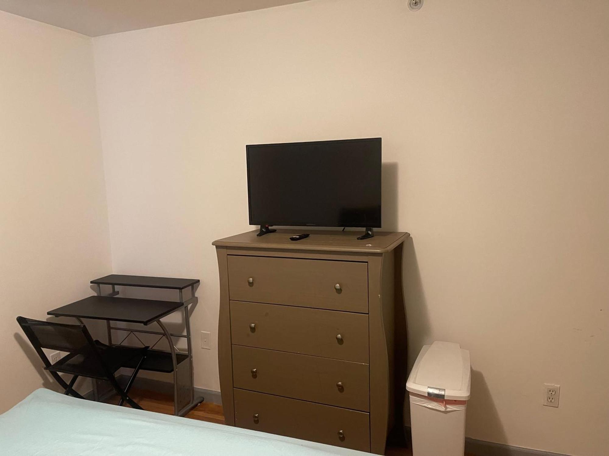 Permat,Llc Hotel Newark Bagian luar foto