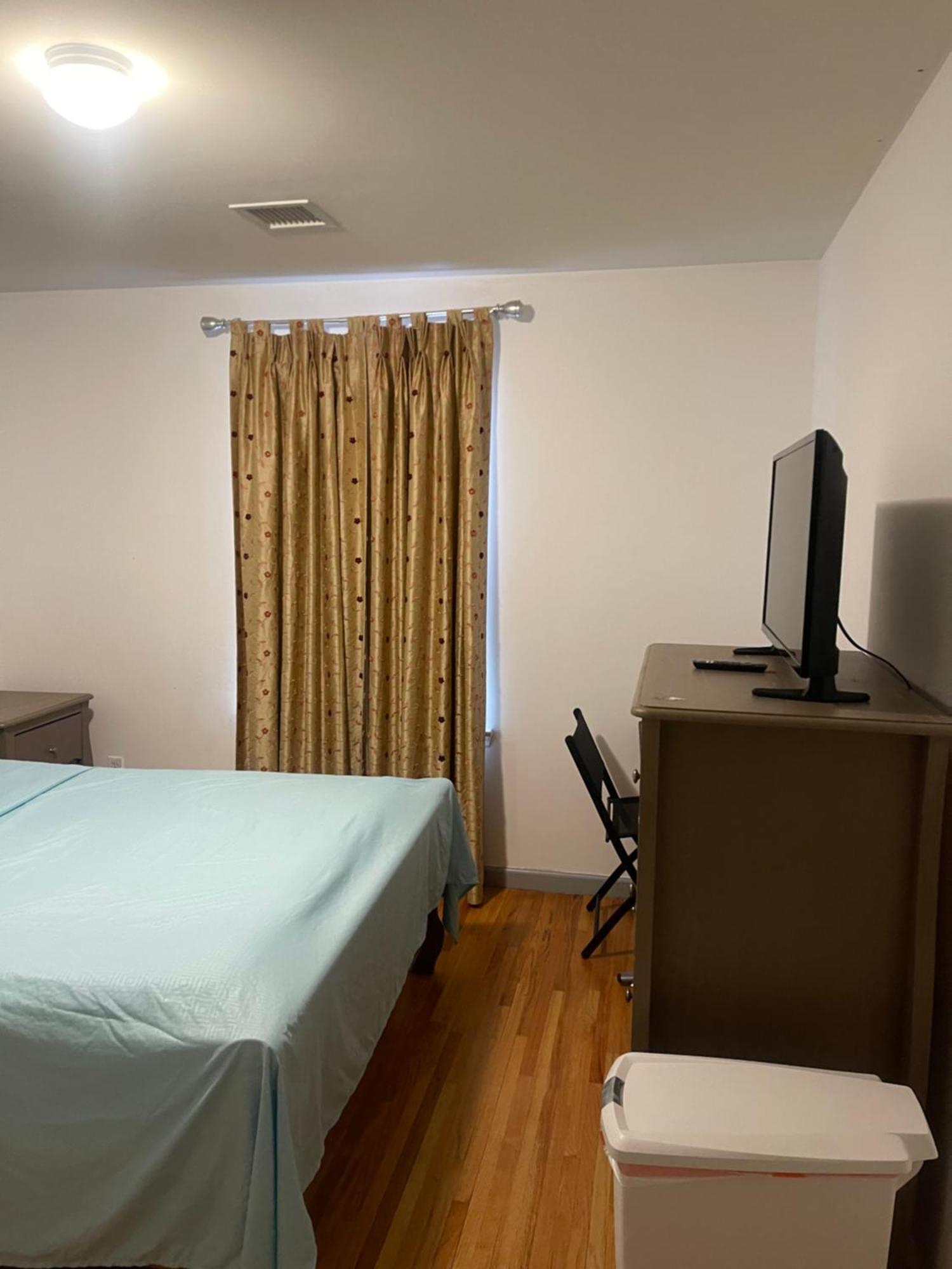 Permat,Llc Hotel Newark Bagian luar foto
