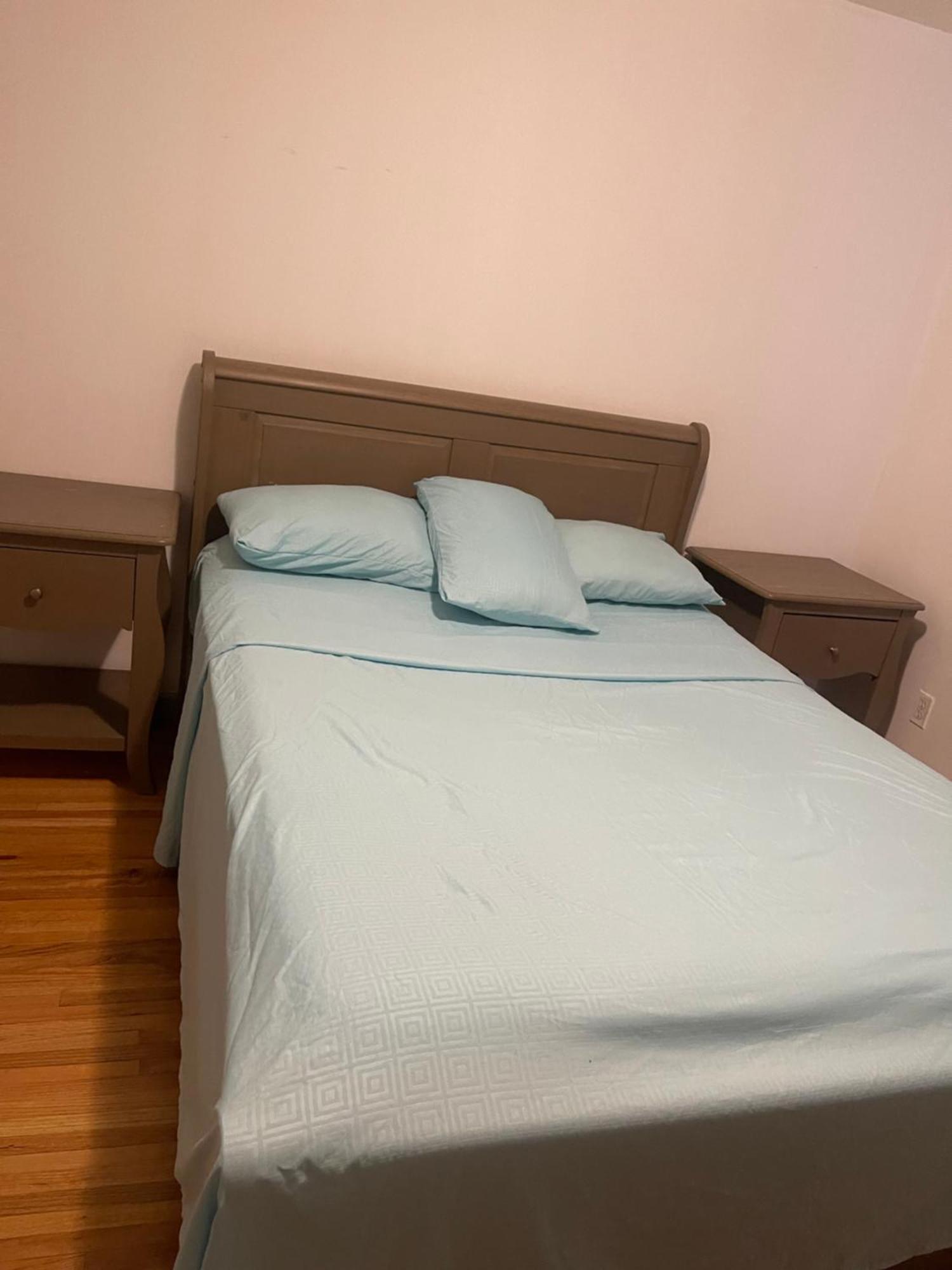 Permat,Llc Hotel Newark Bagian luar foto